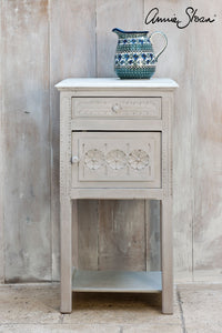 old-white-side-table-archive-72dpi-image-1