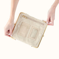 HOBO Lauren Clutch-Wallet - Sand Shimmer