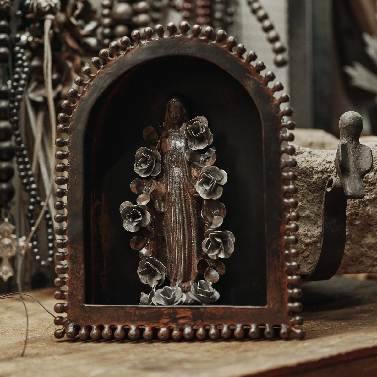 Jan Barboglio Nicho Balero Wax Cast Iron Box