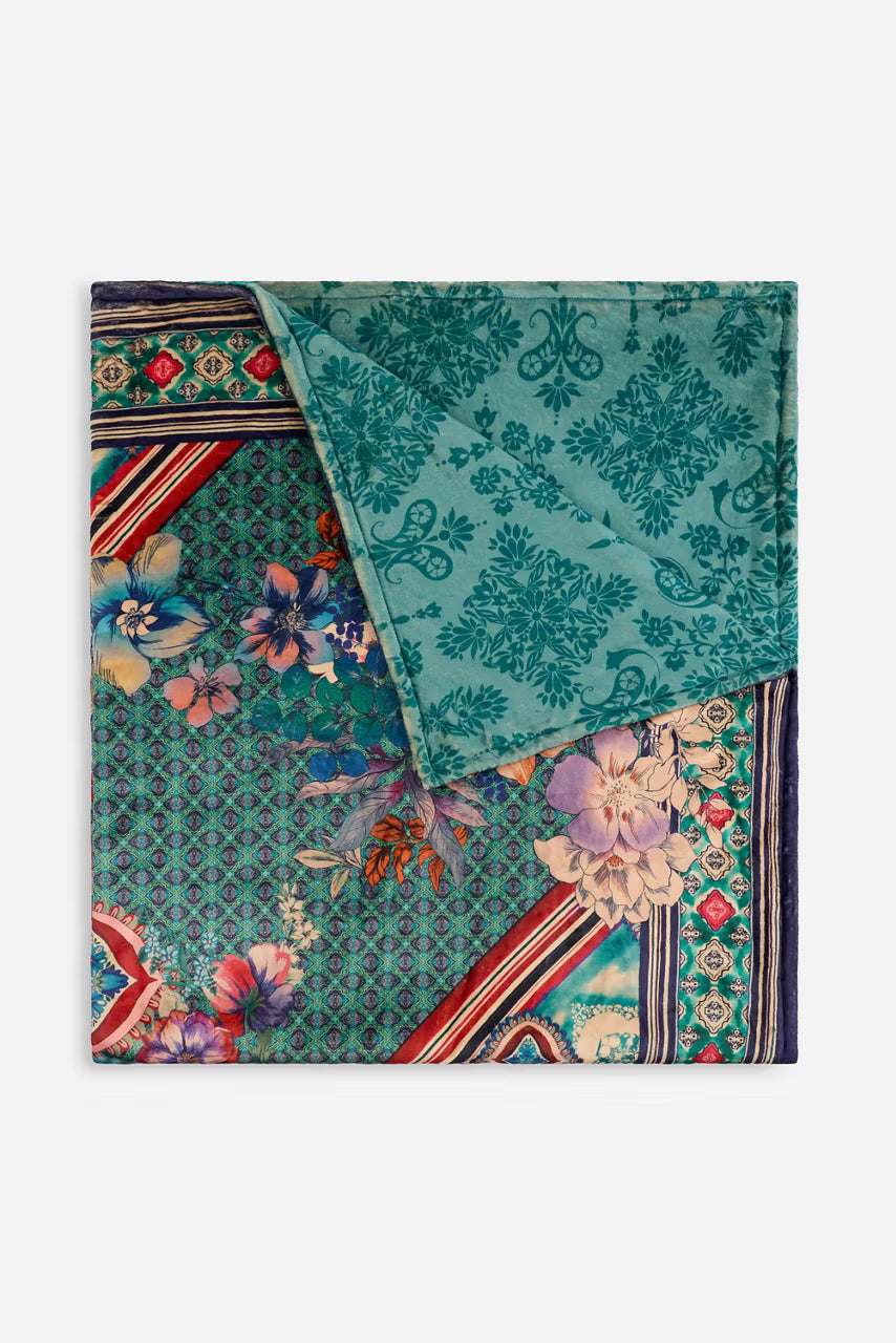 JW Lorette Laurel Canyon Cozy Blanket