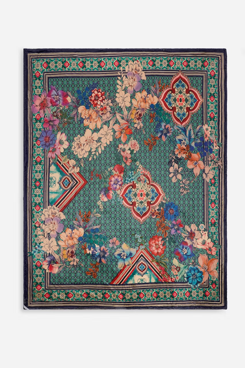 JW Lorette Laurel Canyon Cozy Blanket