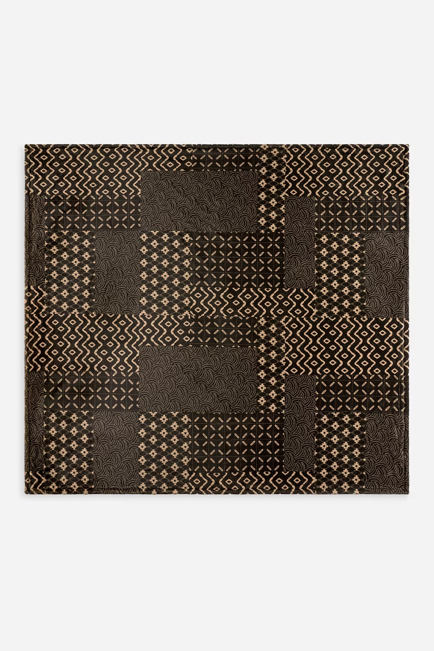 JW Monitclaire Laurel Canyon Cozy Blanket