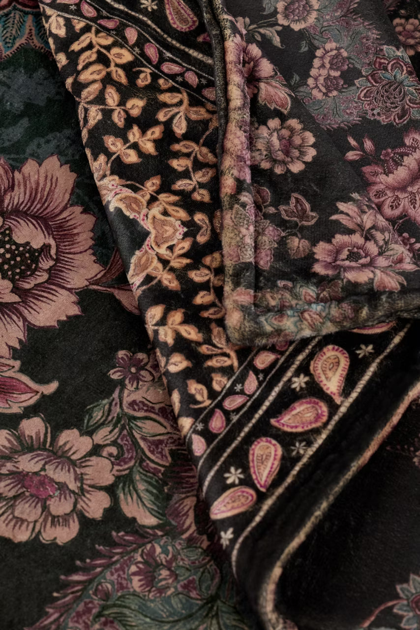 JW Samia Laurel Canyon Cozy Blanket