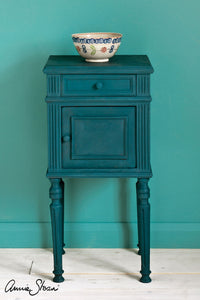 aubusson-blue-side-table-by-annie-sloan-1