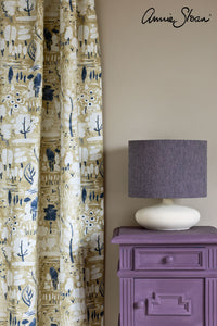 rodmell-side-table_-dulcet-in-versailles-curtain_-linen-union-in-emile-_-graphite-lampshade_-72dpi-image-3